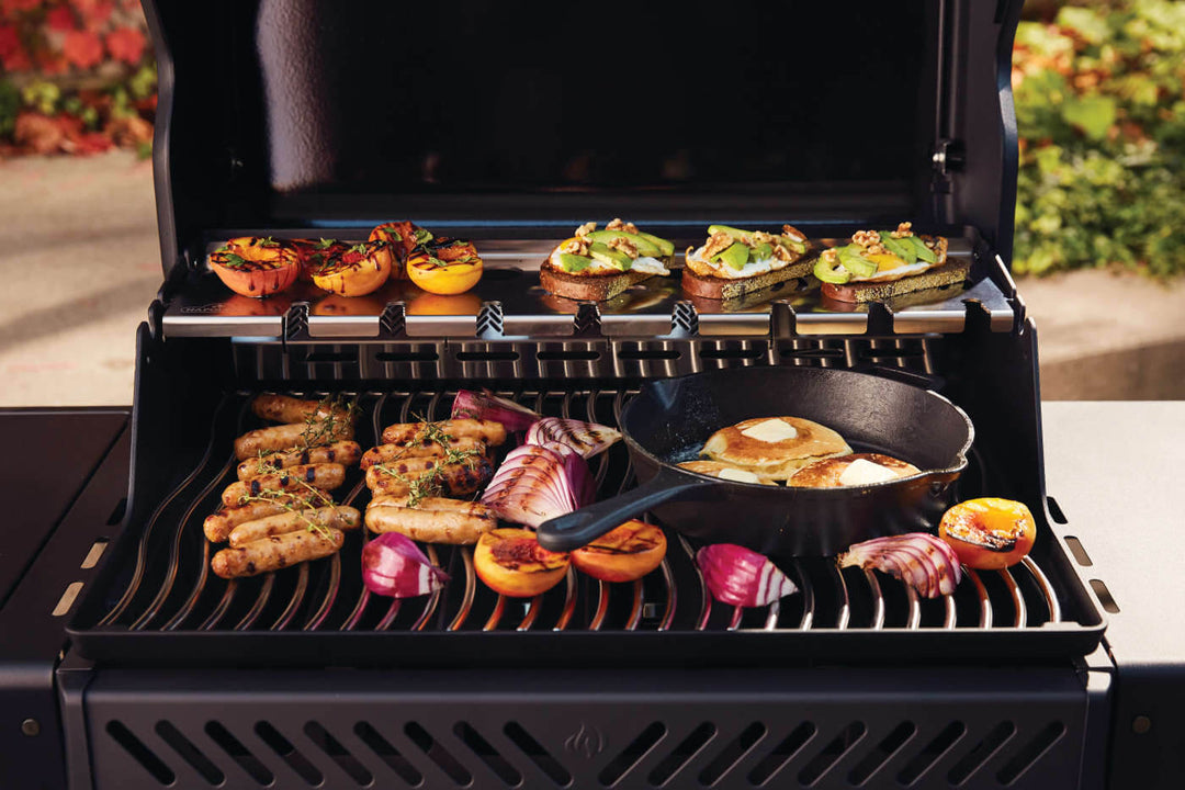 Gas Grill: Napoleon, Phantom Rogue® SE 425 RSIB